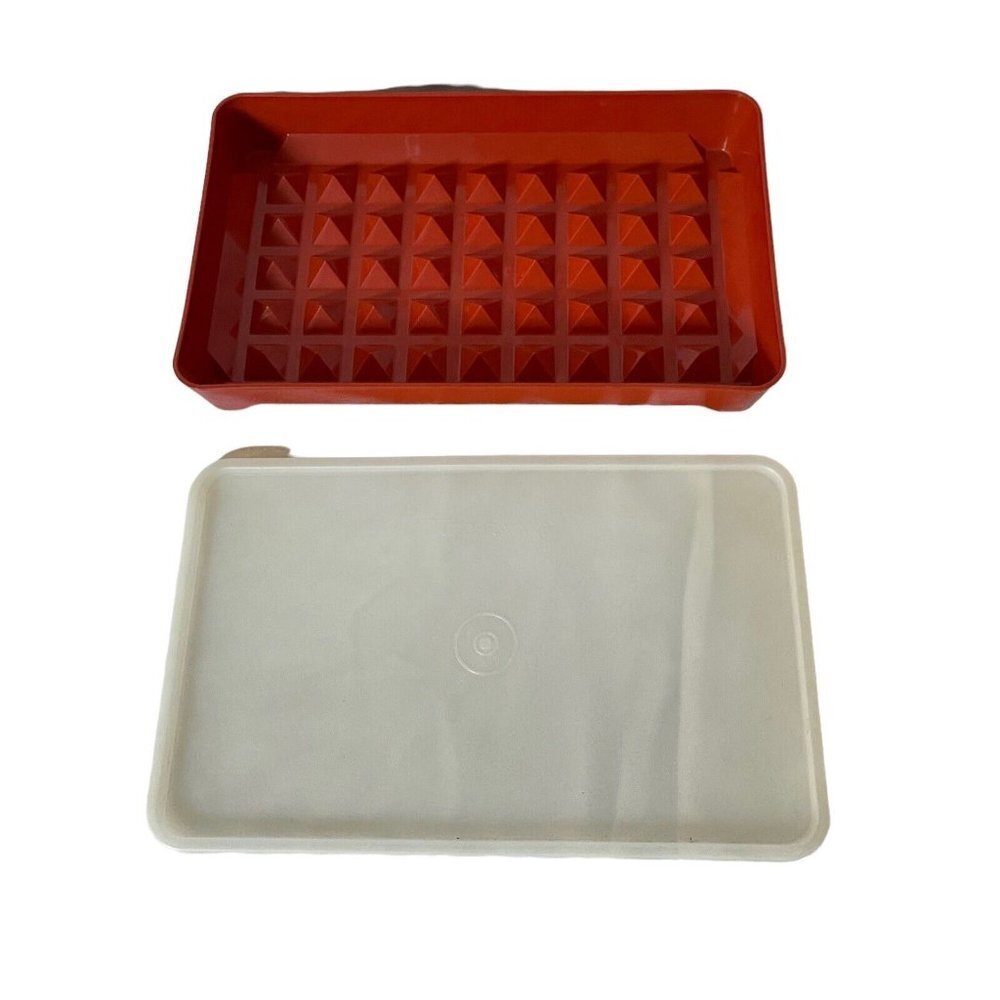 Vintage Tupperware Hot Dog Bacon Keeper Meat Marinade Container 1292 1293